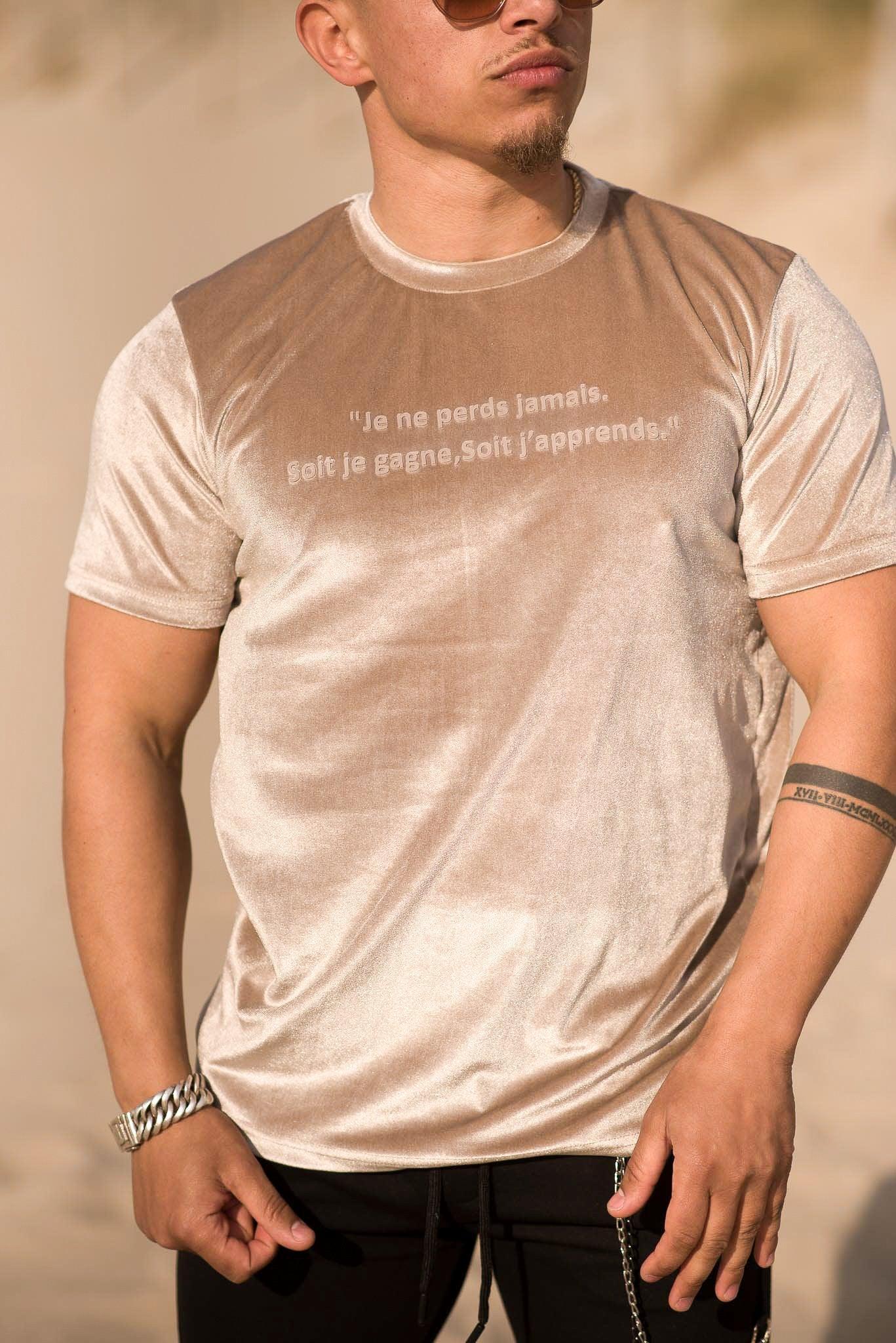 French Gold Shirt champagnegoud herenshirt met Franse quote - afbeelding 2