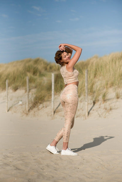 Gold Sport Set gouden two piece set voor dames - afbeelding 4