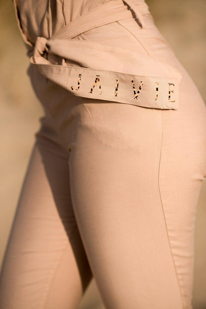 Leo Jumpsuit sand beige linnen jumpsuit voor dames - afbeelding 5