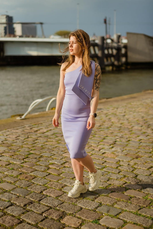 Lila feestjurk voor dames van JAIVIE.