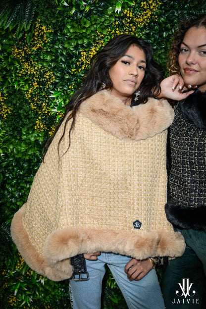 Luxe Goud & Witte Poncho van JAIVIE