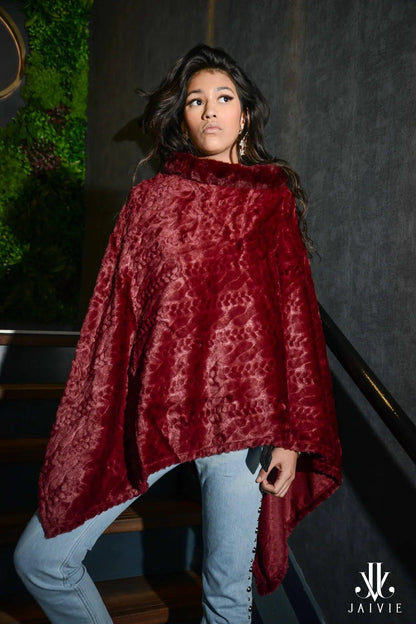 Luxe Poncho met Bontkraag van JAIVIE