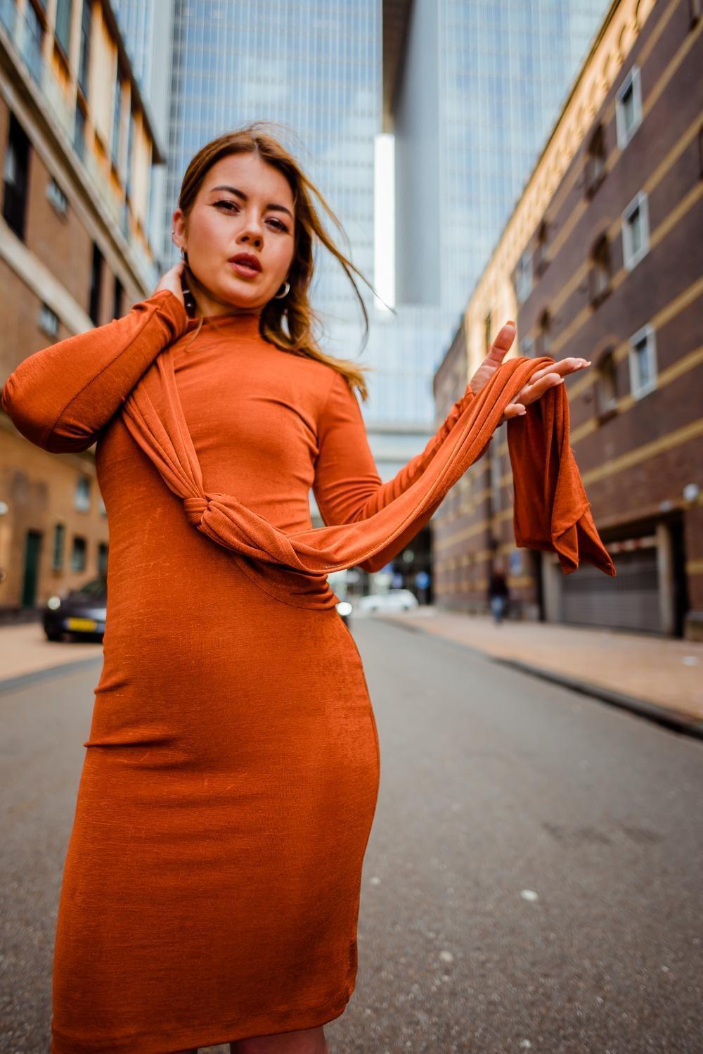 Copper Mini Dress koperkleurige mini jurk voor dames - afbeelding 2