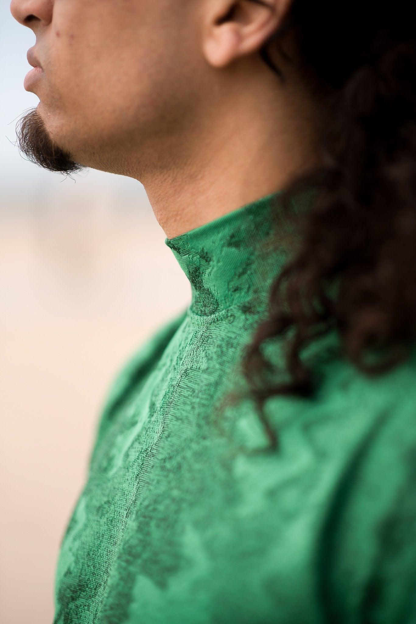 Emerald Mock Neck Shirt groen slimfit herenshirt van JAIVIE - afbeelding 3