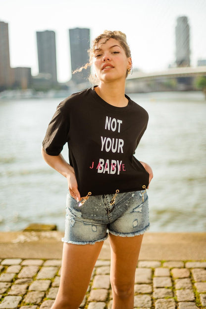 Not Your JAIVIE zwarte crop top met hartjeshangertjes