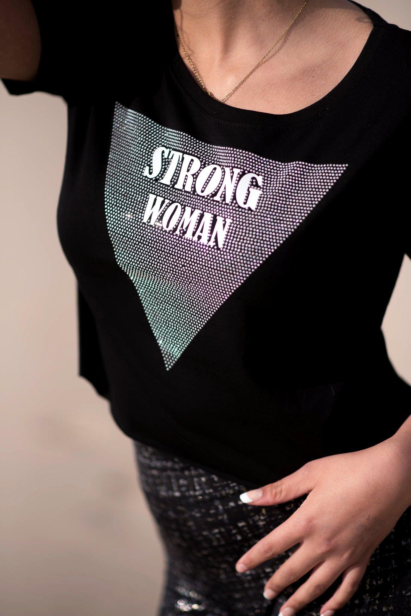 Detail van Strong Woman Crop Top van JAIVIE