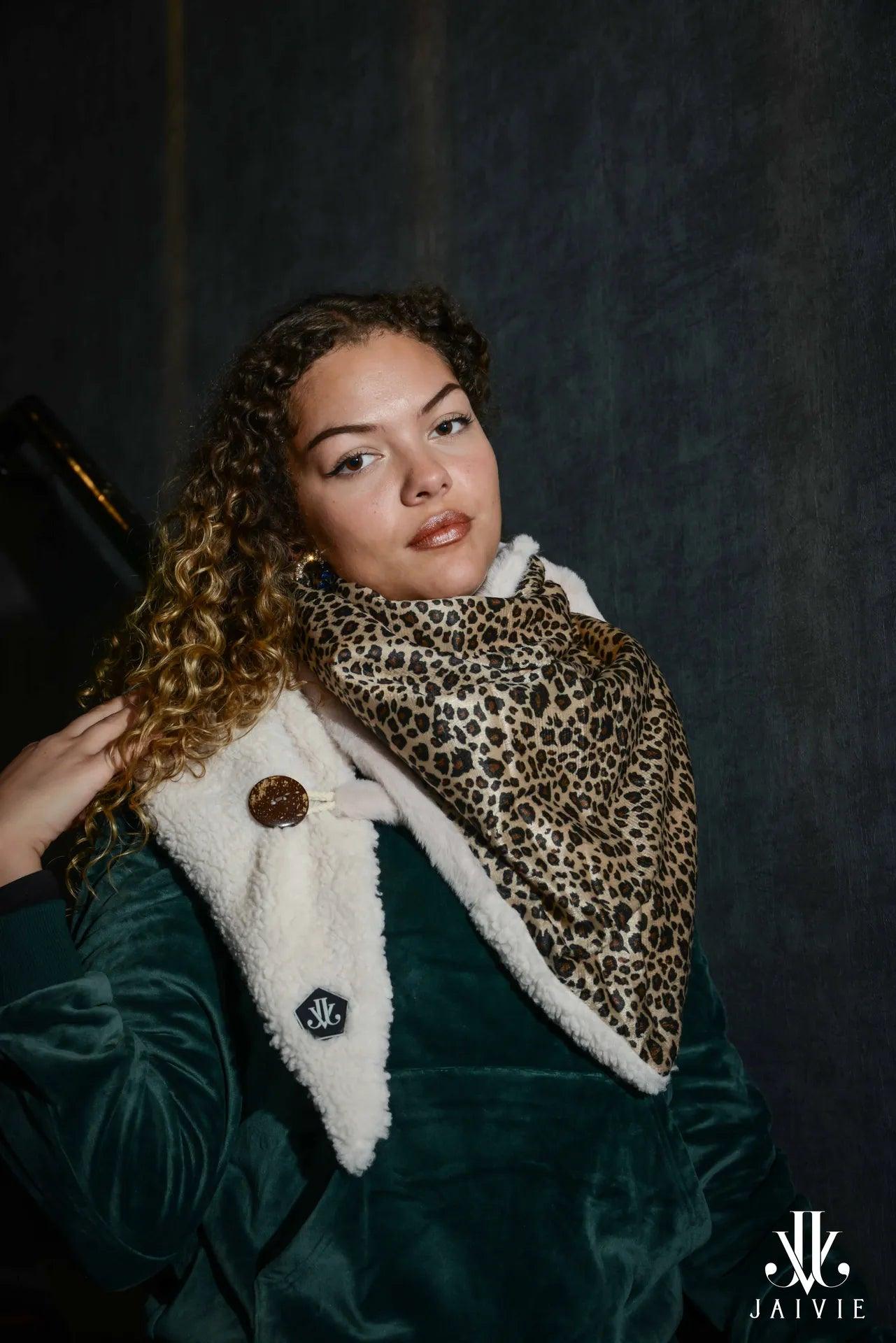 Wild Chic Sjaal van JAIVIE